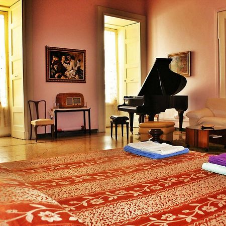 Palazzo Belli B&B Lecce Eksteriør billede