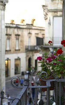 Palazzo Belli B&B Lecce Eksteriør billede